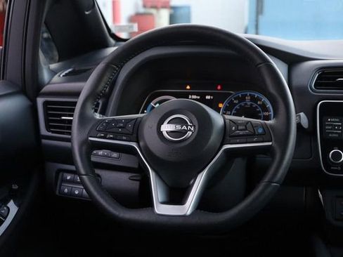 Certified 2024 Nissan Leaf SV Plus image 23