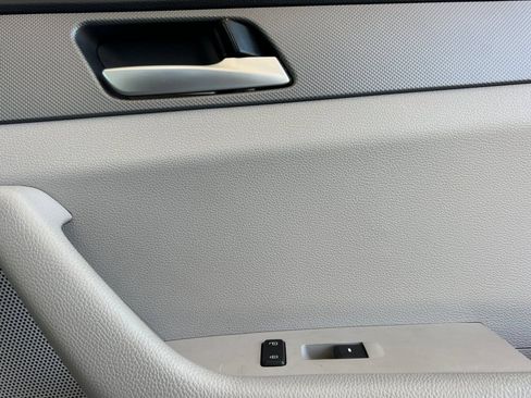Used 2018 Hyundai Sonata SE FWD image 20