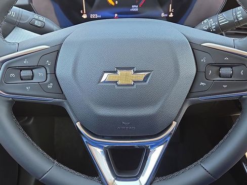 New 2026 Chevrolet Trax LT w/ LT Convenience Package image 12