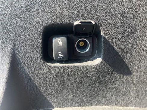 Used 2024 Ford Edge Titanium image 12