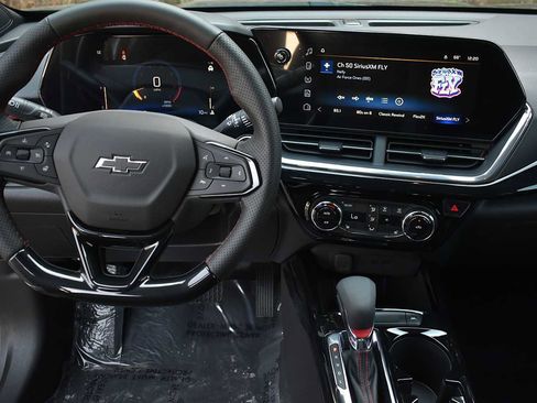 New 2026 Chevrolet Trax RS w/ Driver Confidence Package image 13