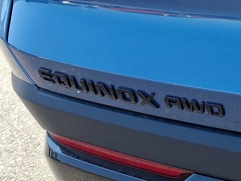 New 2026 Chevrolet Equinox RS image 11