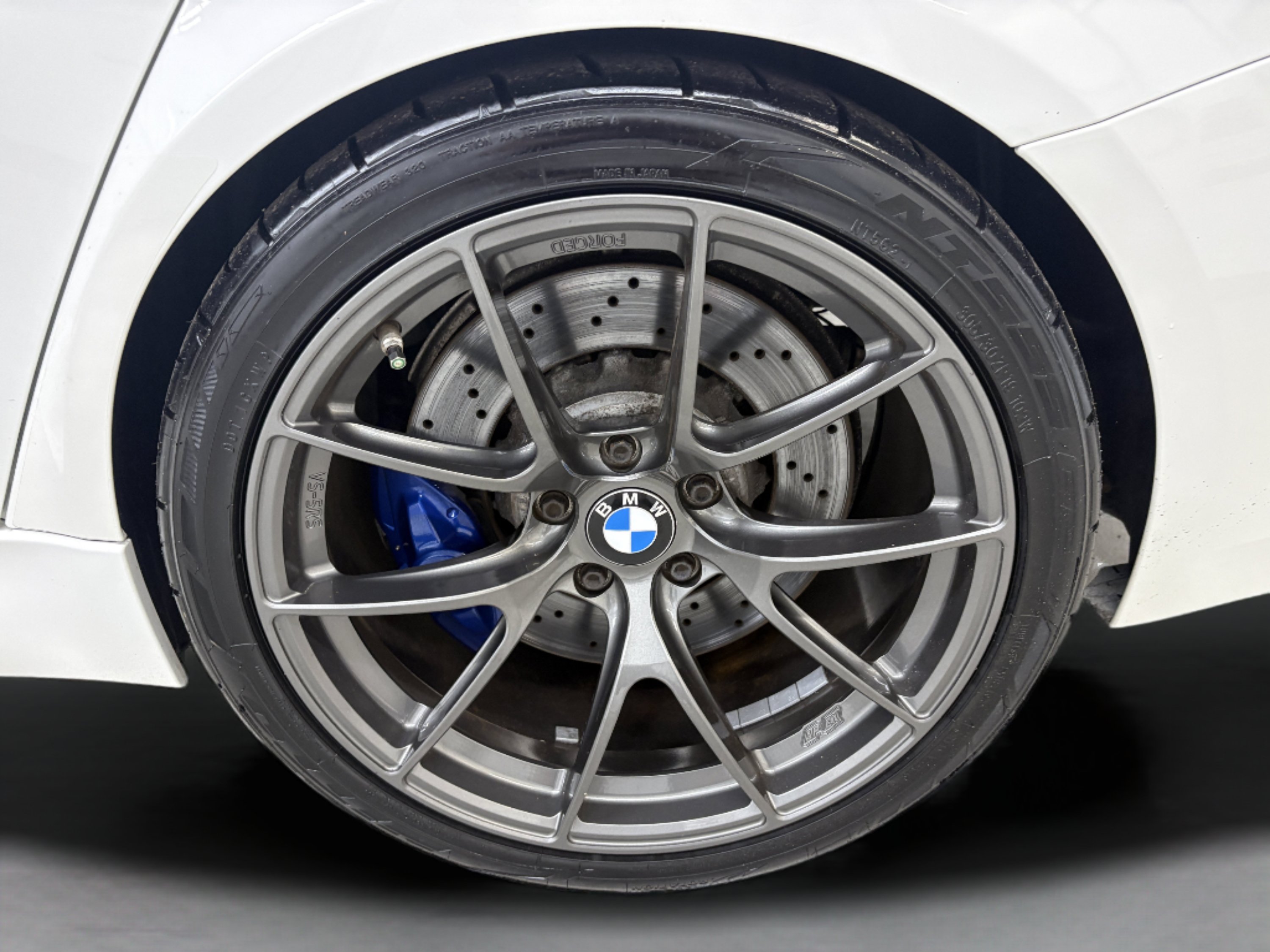 Used 2017 BMW M3 RWD image 7