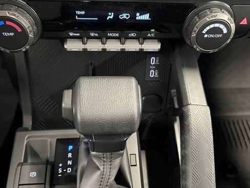 Used 2026 Toyota 4Runner SR5 image 34