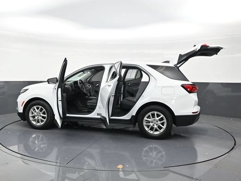 Used 2023 Chevrolet Equinox LT FWD image 31
