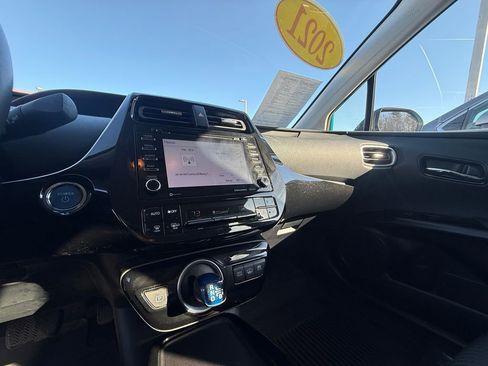 Certified 2021 Toyota Prius Prime LE image 9