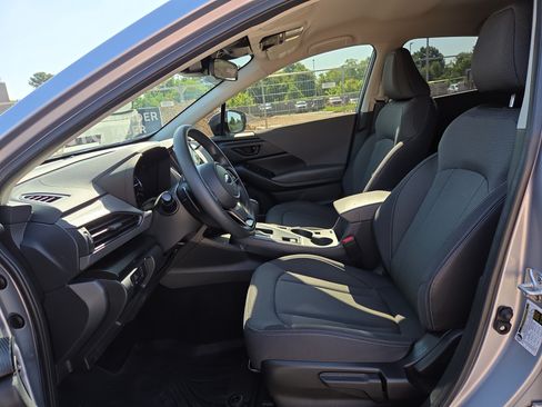 Used 2024 Subaru Crosstrek 2.0i Premium AWD/4WD image 10