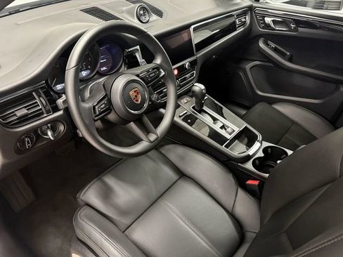 Certified 2026 Porsche Macan w/ Premium Package Plus AWD/4WD image 4