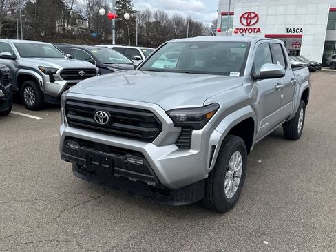 New 2026 Toyota Tacoma SR5 AWD/4WD image 3