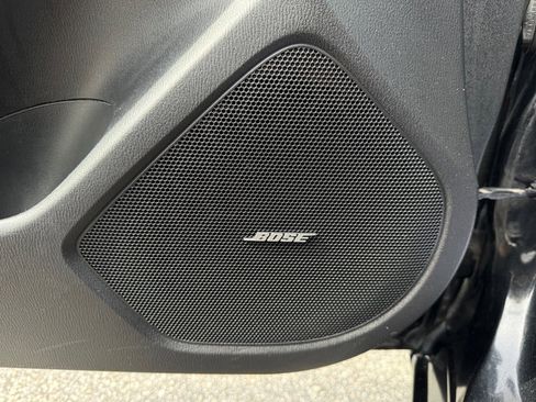 Used 2018 MAZDA MAZDA3 Touring image 13