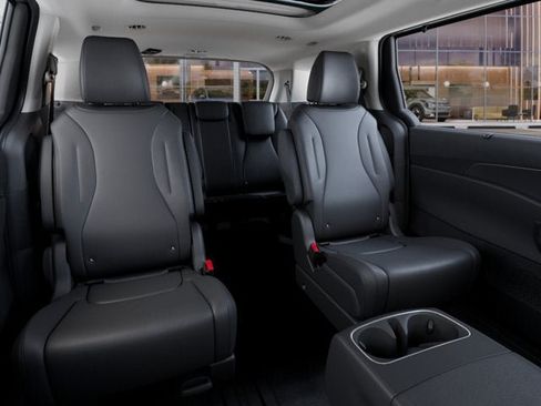 New 2027 Kia Carnival SX FWD image 16