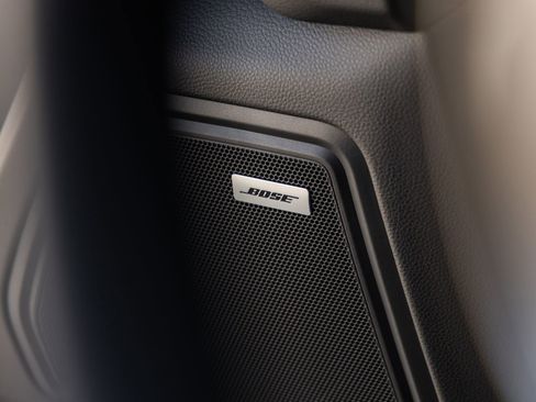 Certified 2026 Porsche Macan AWD/4WD image 35