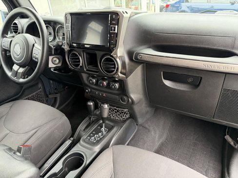 Used 2017 Jeep Wrangler Unlimited Sport AWD/4WD image 19