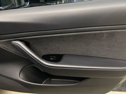 Used 2018 Tesla Model 3 Long Range AWD/4WD image 26