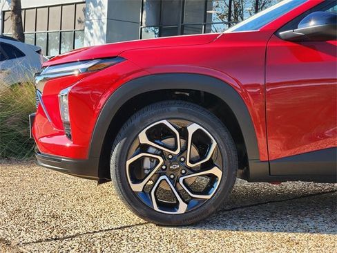 New 2026 Chevrolet Trax RS w/ Sunroof Package image 7