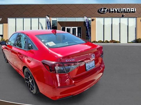 Used 2025 Honda Civic Sport image 6