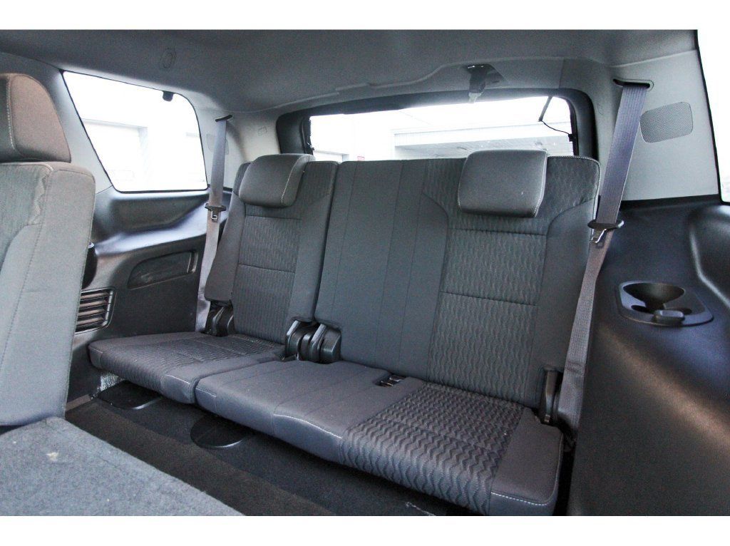 Used 2017 GMC Yukon SLE w/ Convenience Package RWD image 13
