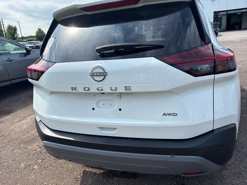Used 2023 Nissan Rogue S AWD/4WD image 9