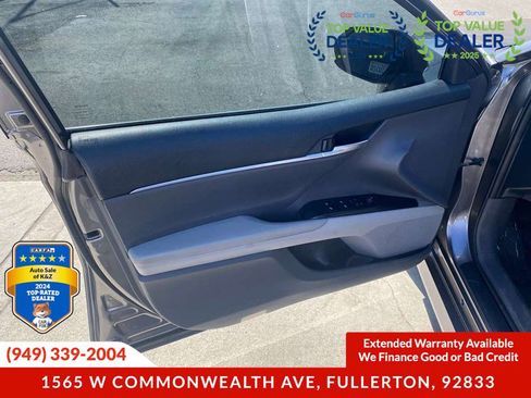 Used 2018 Toyota Camry LE FWD image 23