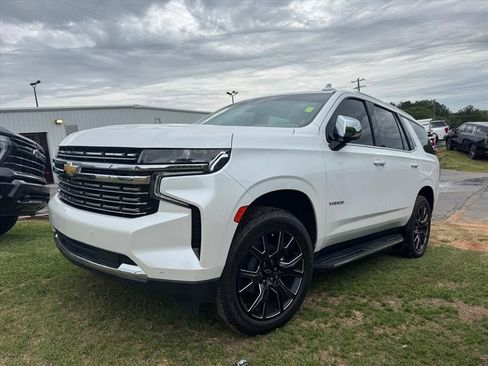 Used 2023 Chevrolet Tahoe Premier w/ Premium Package 2 AWD/4WD image 9