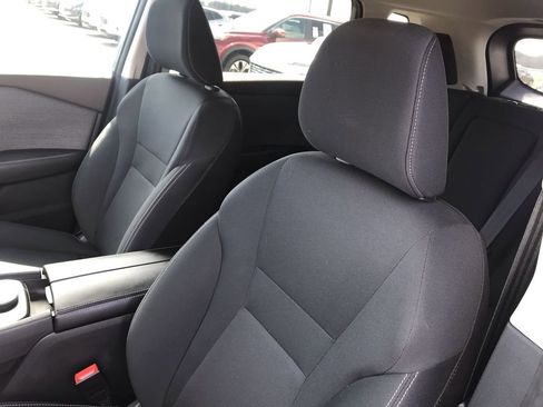 Used 2023 Nissan Rogue S image 11