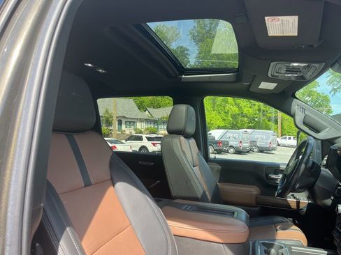 Used 2022 Chevrolet Silverado 2500 High Country w/ Safety Package II image 28