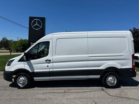 Used 2025 Ford Transit 250 148 Medium Roof Extended AWD w/ Load Area Protection Package image 2