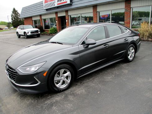 Used 2022 Hyundai Sonata SE w/ Cargo Package image 5