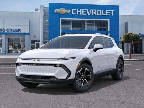 New 2026 Chevrolet Equinox EV LT FWD image 7
