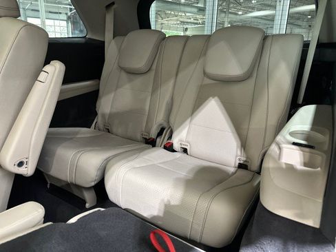 Used 2020 Mercedes-Benz GLS 450 4MATIC image 6