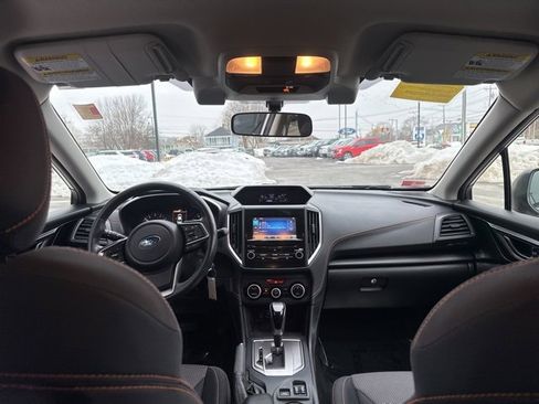 Used 2021 Subaru Crosstrek 2.0i Premium image 12
