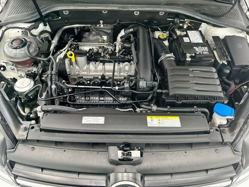 Used 2020 Volkswagen Golf 4-Door FWD image 27