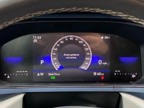 Used 2024 Volkswagen Taos SE image 37