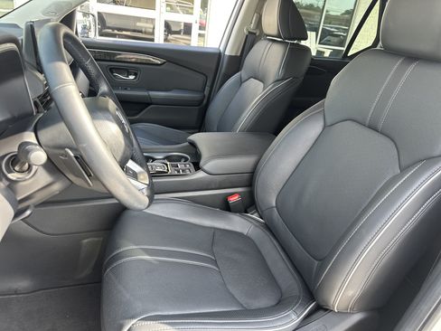 Used 2024 Honda Pilot Elite image 10