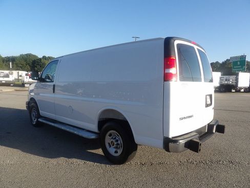 Used 2025 GMC Savana 2500 w/ Driver Convenience Package RWD image 4