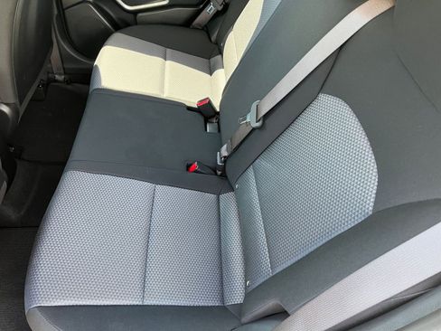 Used 2025 Kia Soul LX w/ LX Technology Package FWD image 37