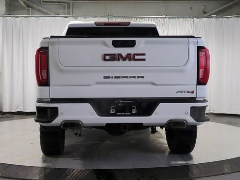 Used 2023 GMC Sierra 1500 AT4 w/ AT4 Preferred Package image 9