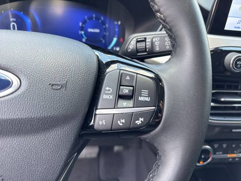 Used 2022 Ford Escape SEL w/ Technology Package FWD image 25