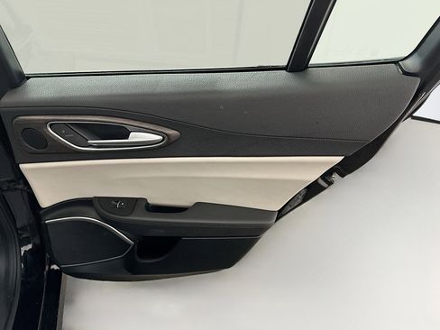 Used 2021 Alfa Romeo Giulia Ti w/ Active Assist 2 Package TI image 32