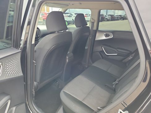Used 2020 Kia Soul LX FWD image 13