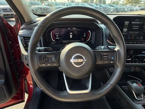 Certified 2023 Nissan Rogue Platinum w/ Platinum Premium Package FWD image 16