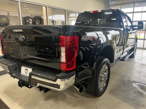 Used 2022 Ford F350 Lariat w/ Chrome Package image 7