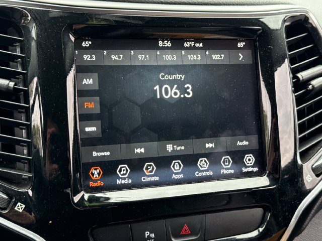 Used 2020 Jeep Cherokee Limited AWD/4WD image 29