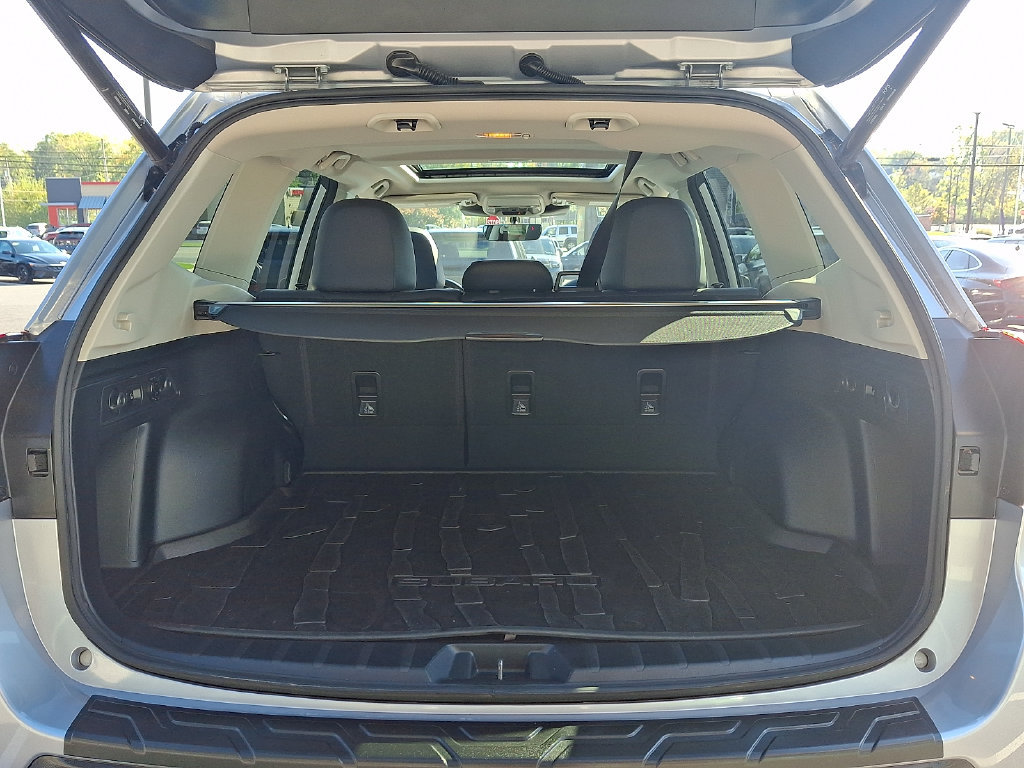 Used 2023 Subaru Forester Limited AWD/4WD image 30