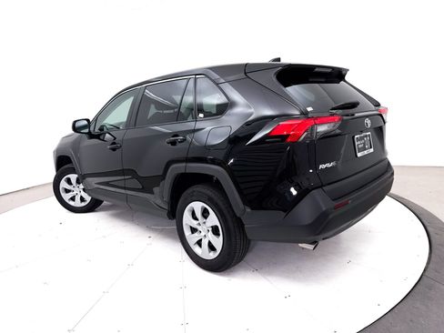 Used 2025 Toyota RAV4 LE AWD/4WD image 2