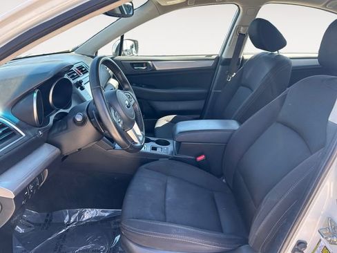 Used 2016 Subaru Legacy 2.5i Premium image 9