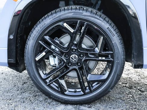 Used 2026 Volkswagen Tiguan SE R-Line AWD/4WD image 15