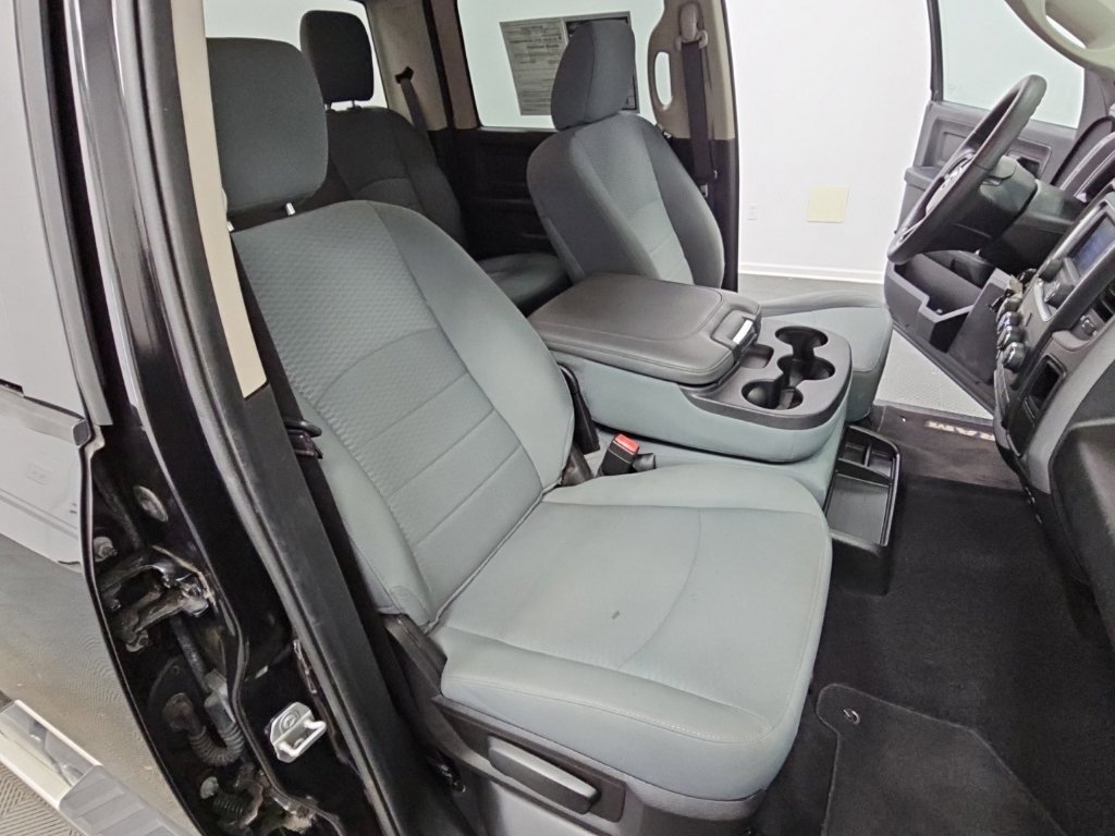 Used 2019 RAM 1500 Tradesman w/ Tradesman SXT Package AWD/4WD image 36
