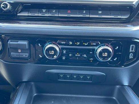 New 2026 GMC Sierra 3500 SLE w/ SLE Convenience Package AWD/4WD image 12