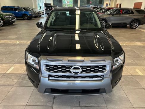 Used 2025 Nissan Frontier SV AWD/4WD image 18
